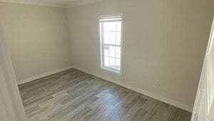 Legend 1672505 bedroom home features