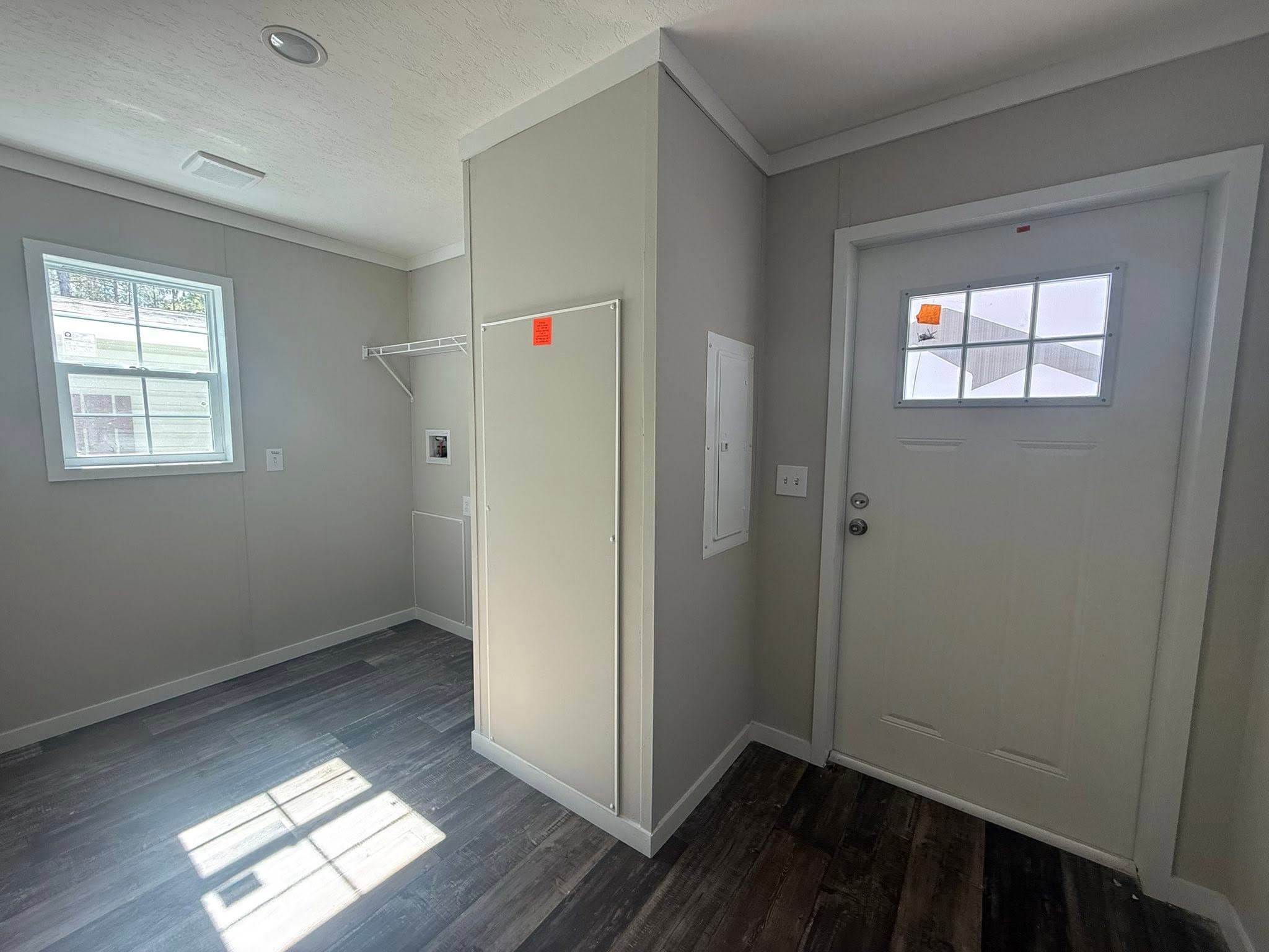 Iron ranch 28563a  home features