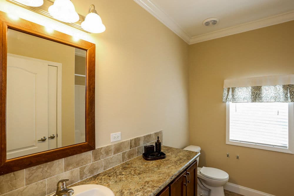 Fallsburg bathroom home features