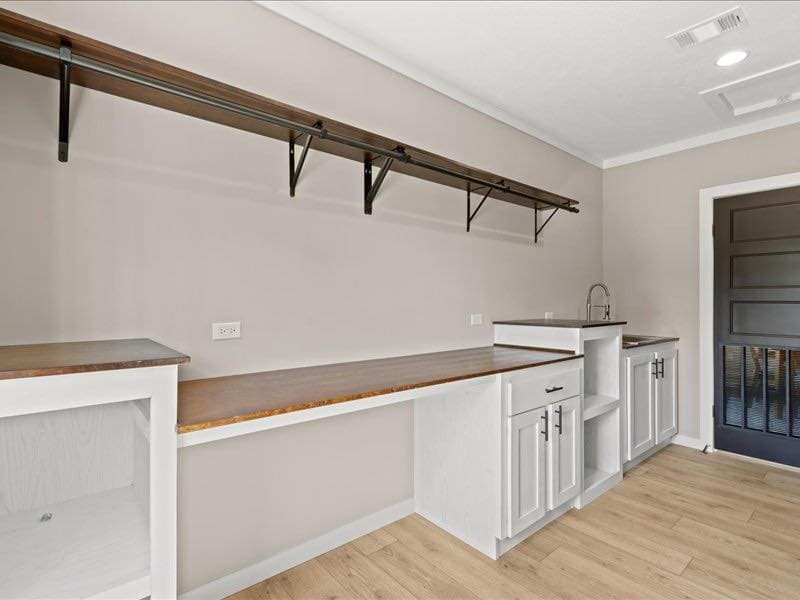 The shades creek (inventory) interior home features