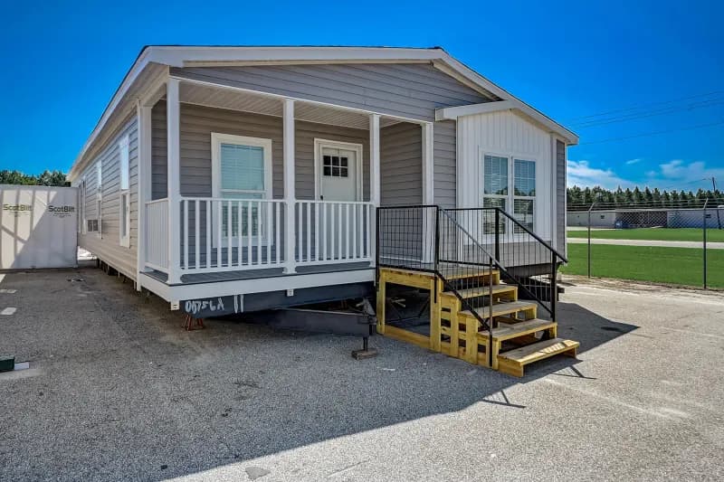 Champion community 2856443 hero, elevation, and exterior home features