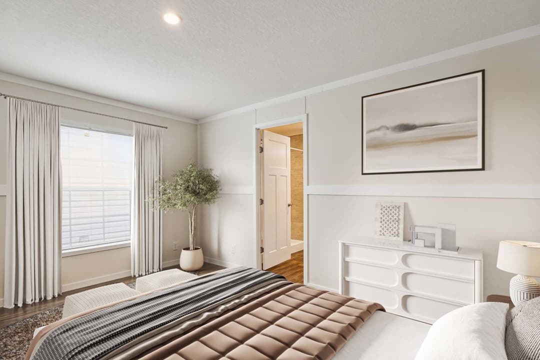 Grand slam 1676480 bedroom and hero home features