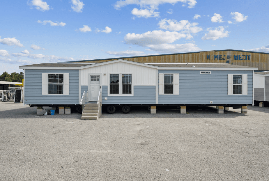 Lake manor 2856h42383 exterior and elevation home features