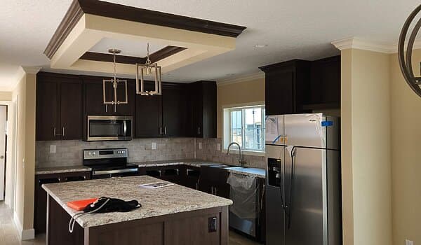 Freedom 3276527 hero and kitchen home features