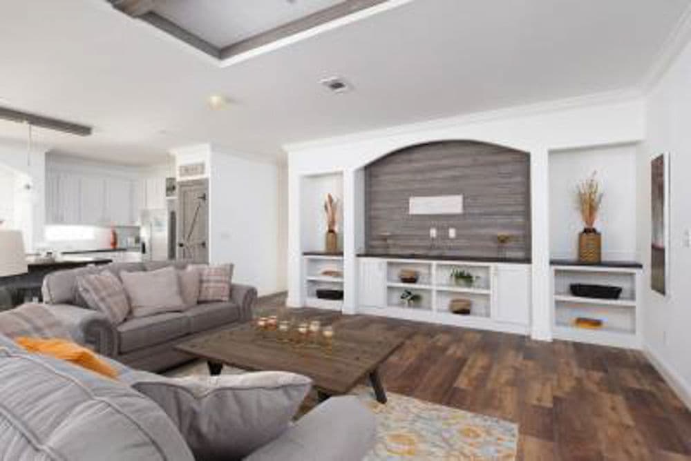 Cordele interior home features