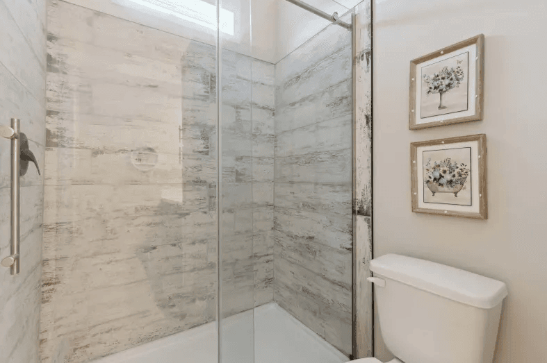 Mccordsville bathroom home features