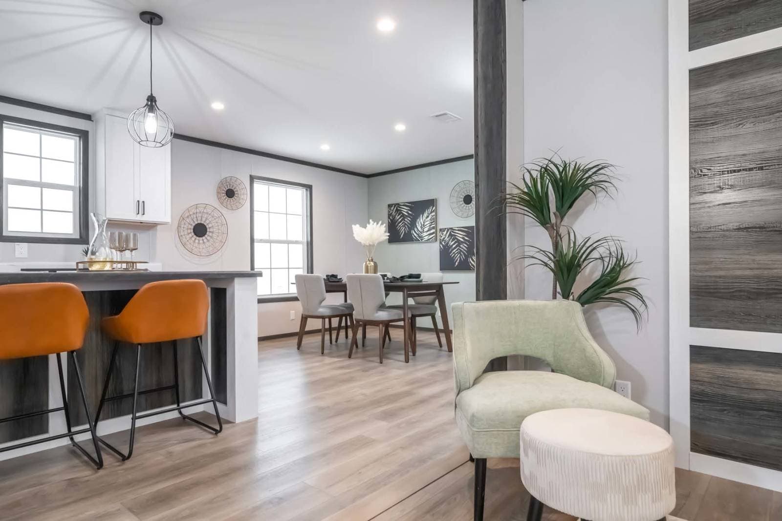 Embrace sunlight 052 interior home features