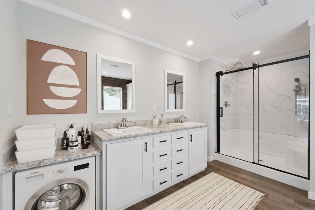 Cottonwood 3272537 bathroom home features