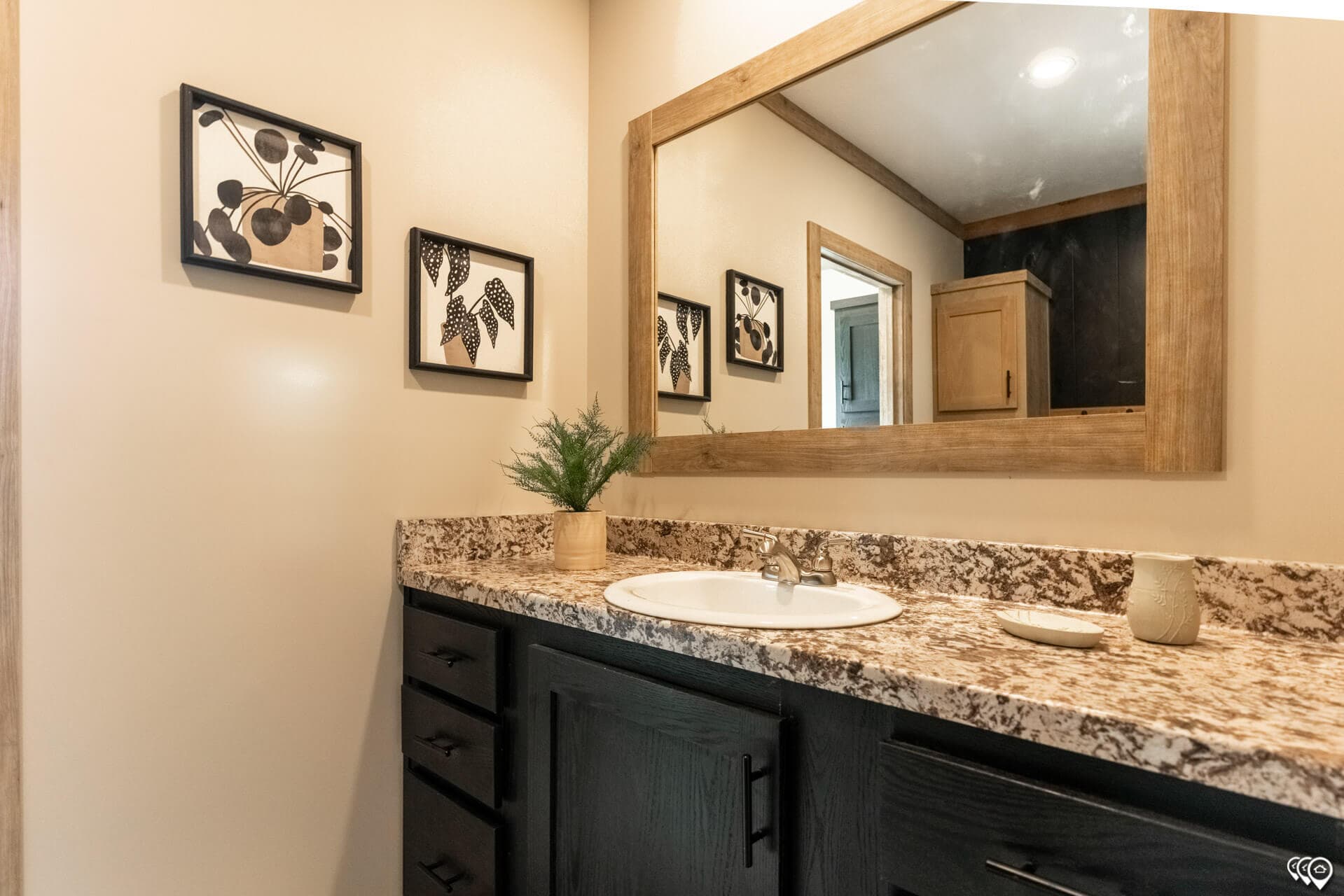The shoal creek bathroom home features