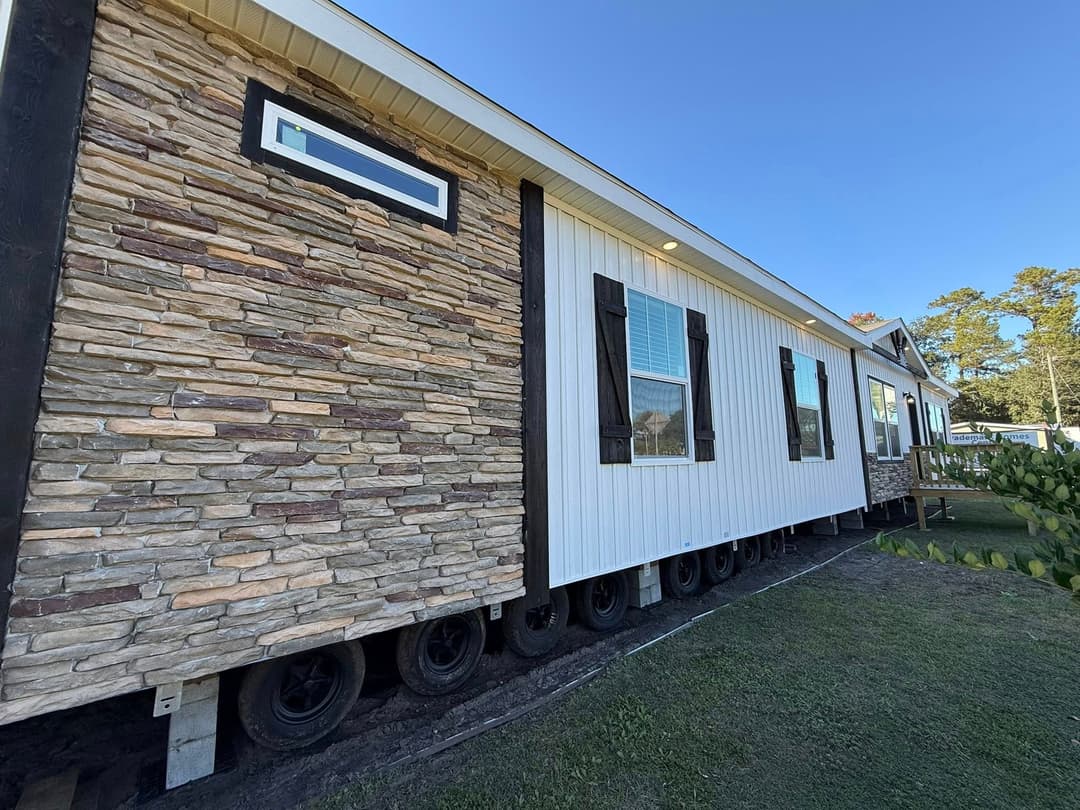 The delilah (inventory) exterior home features