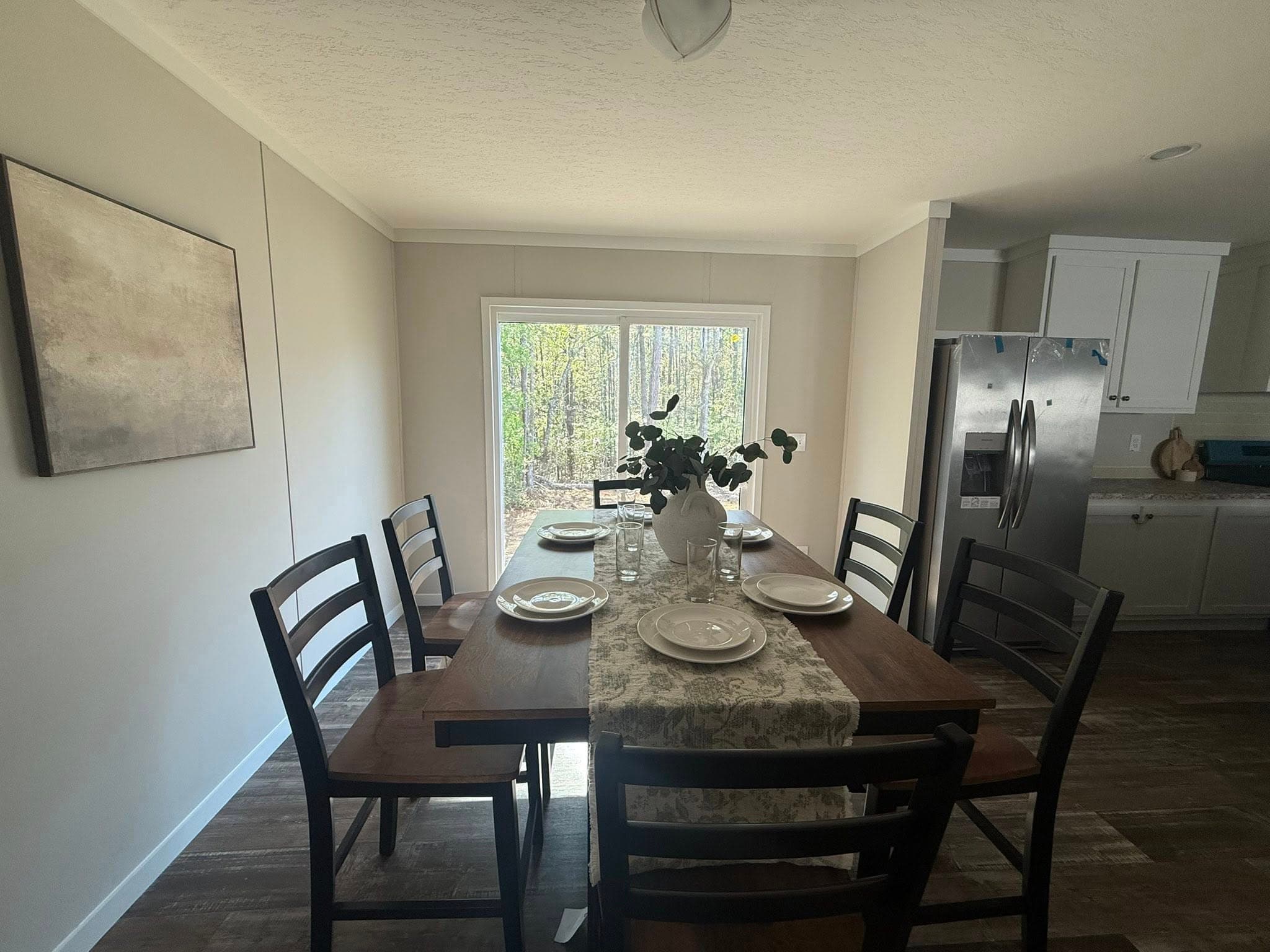 Iron ranch 28563a  home features