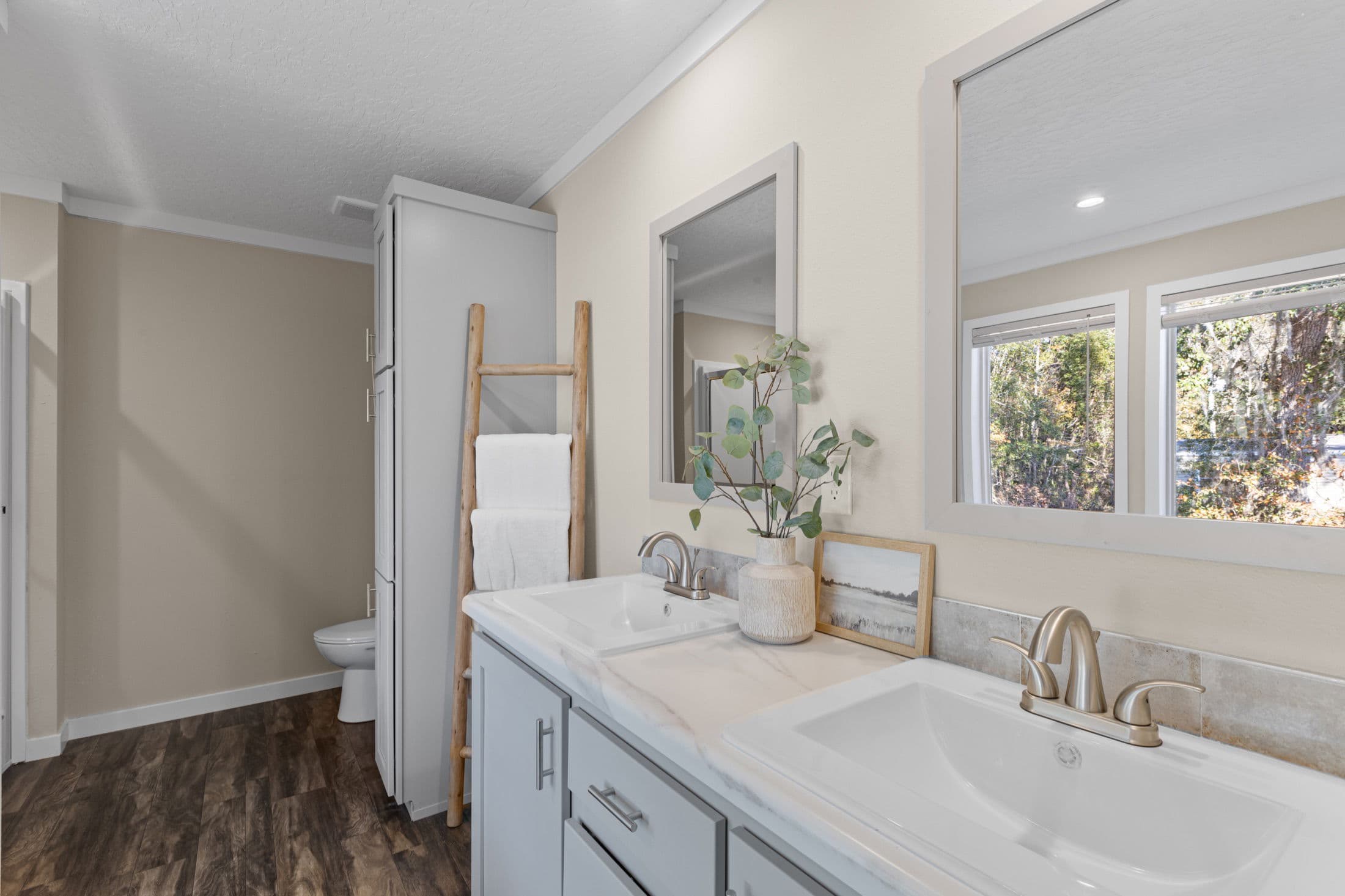 The merlin (inventory)  home features