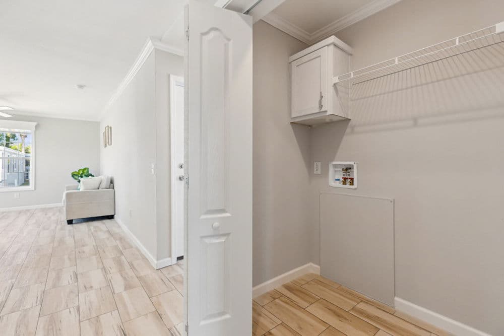 Bigbee interior home features