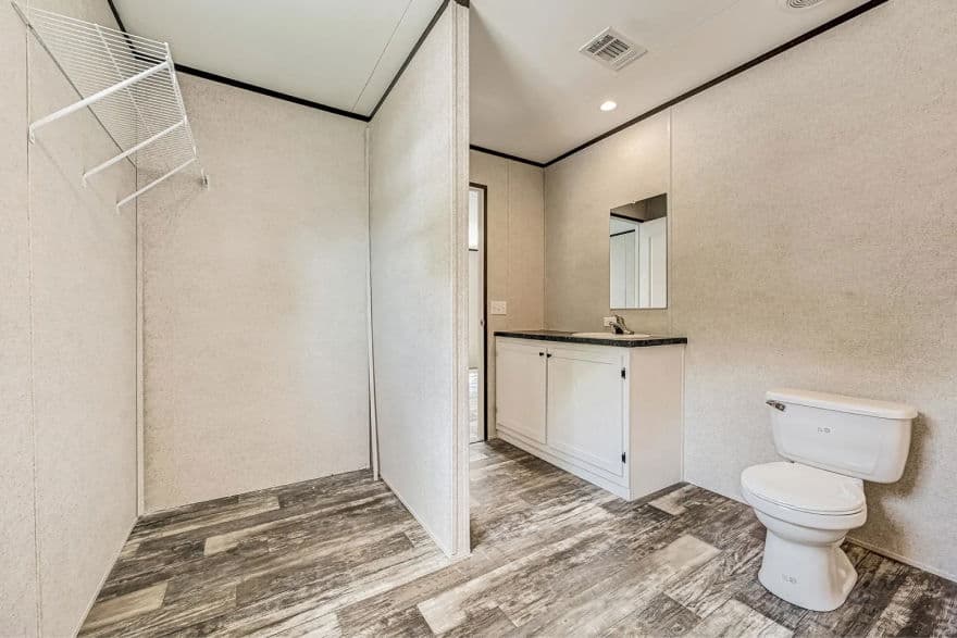 Raiford bathroom home features