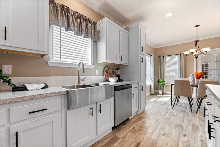 Timberview 32663e kitchen home features