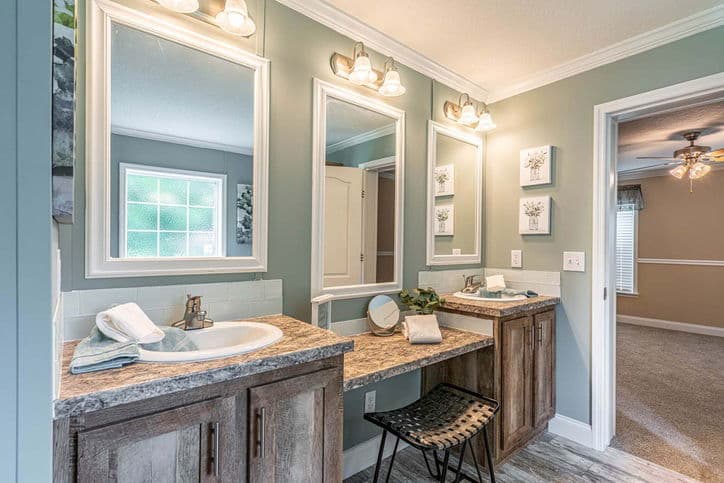 Anderson 32603b bathroom home features