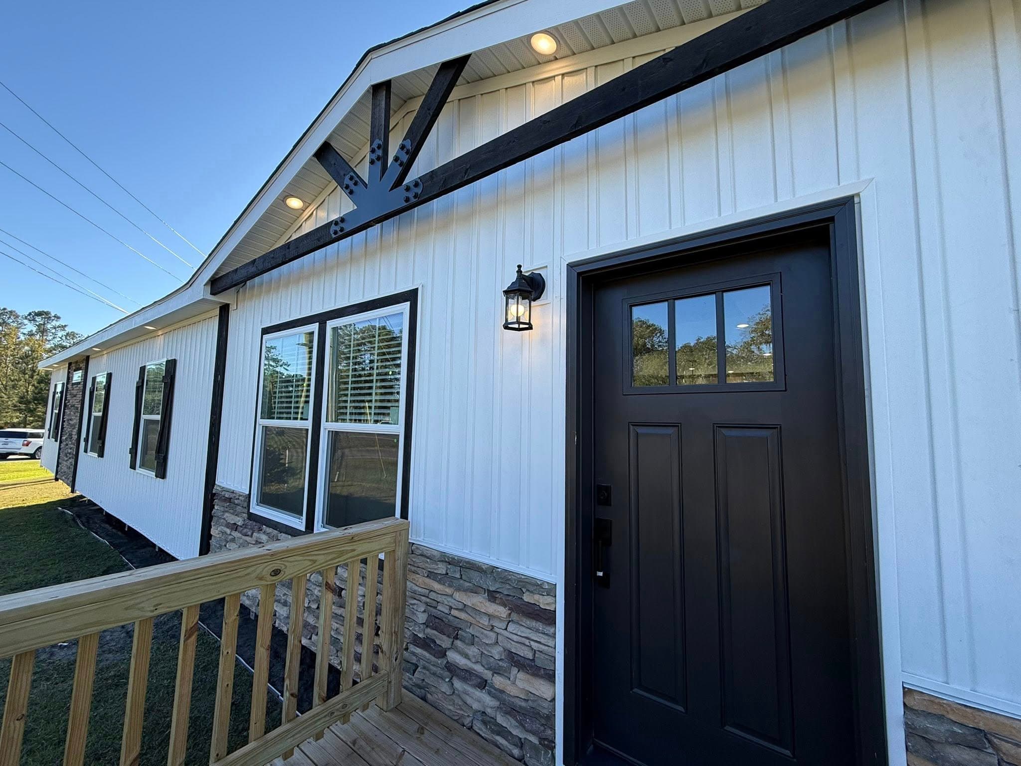 The delilah (inventory) hero and exterior home features