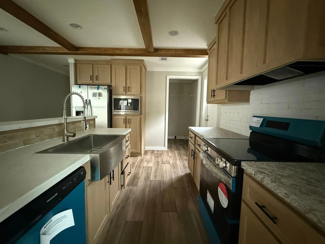 Destiny 3 bed 2 bath (inventory) kitchen home features