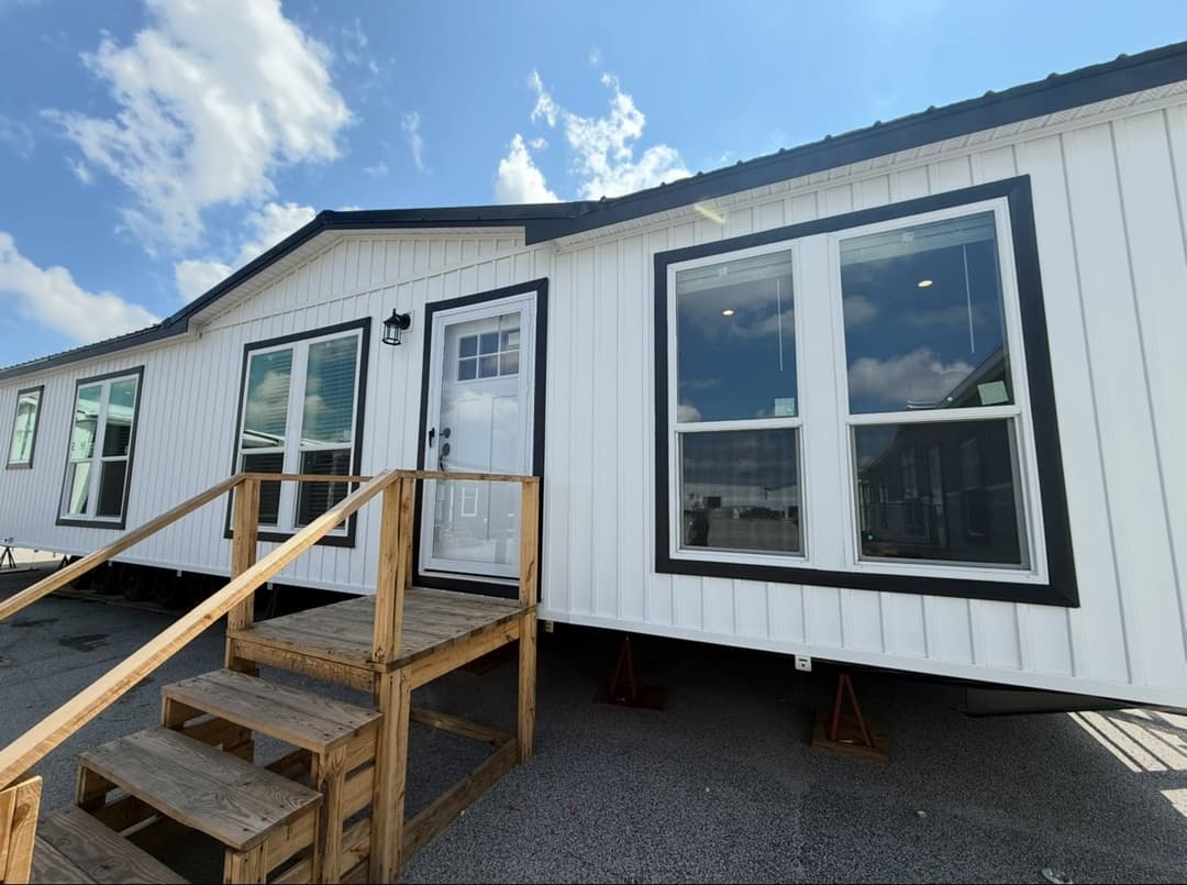 The merlin (inventory) hero and exterior home features