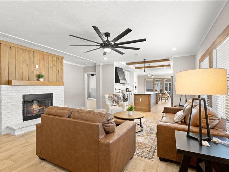 The shades creek (inventory) interior home features