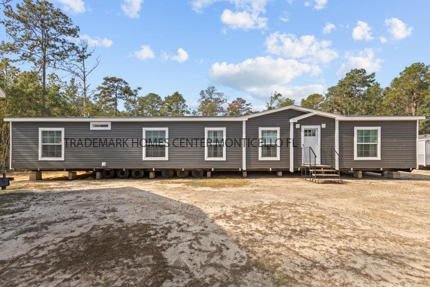 The cottonwood 2026 (inventory) exterior and hero home features