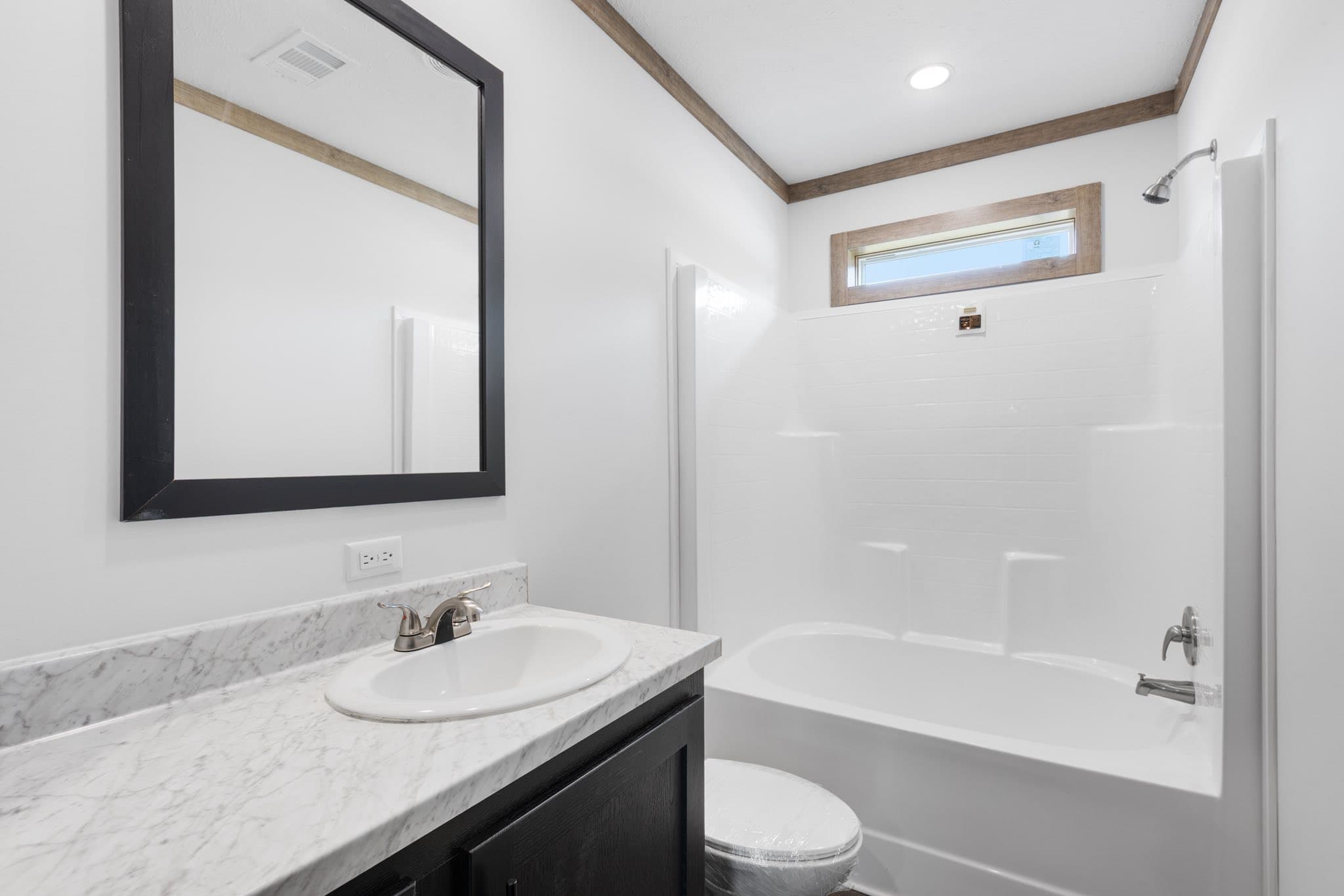 The delilah (inventory) bathroom home features