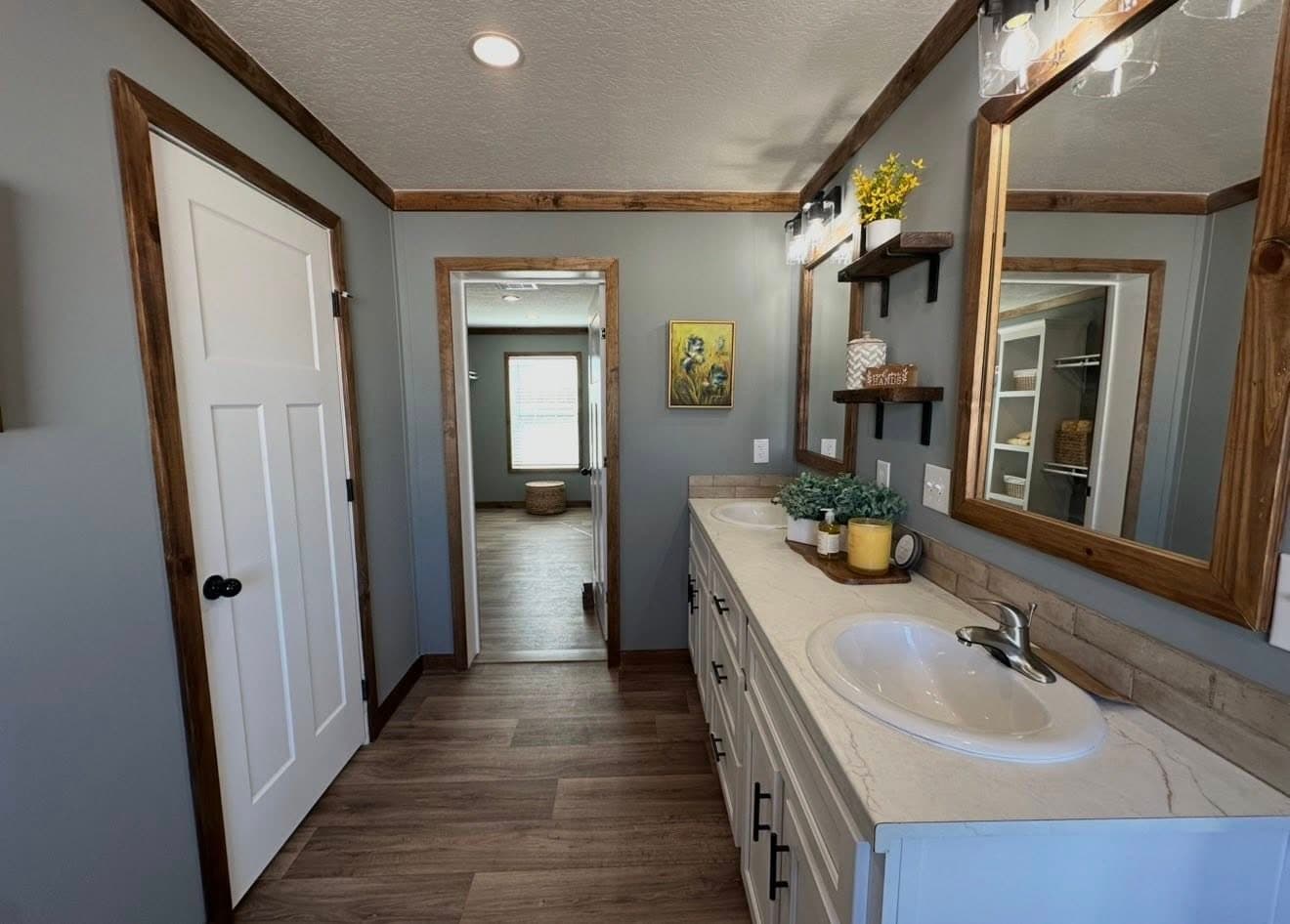 Coming soon-reece 32663a  home features