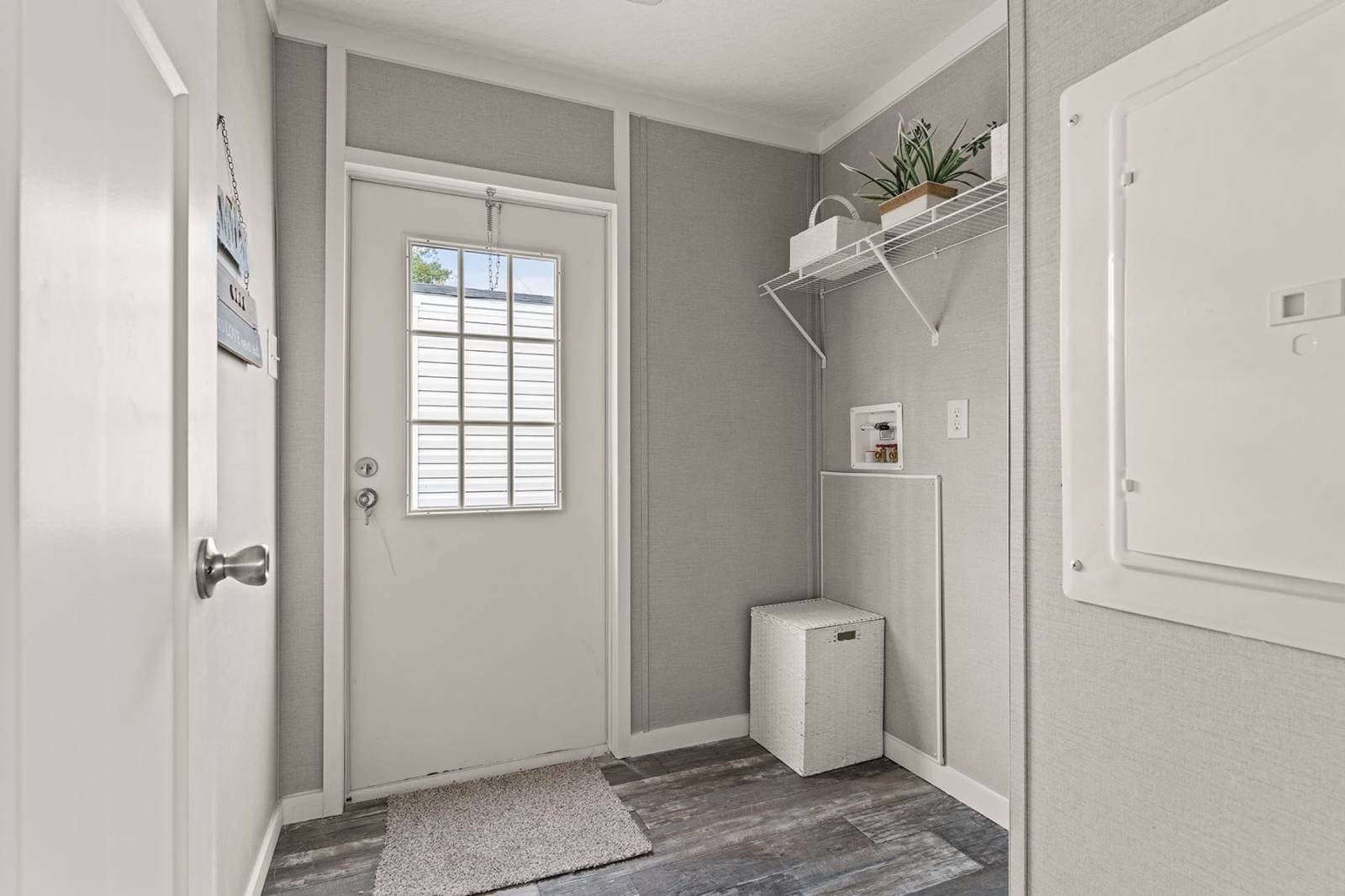 Grand slam 1676401 interior home features