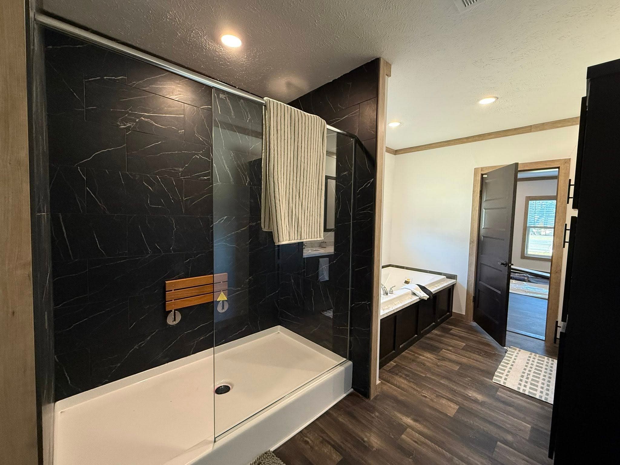 The delilah (inventory) bathroom home features