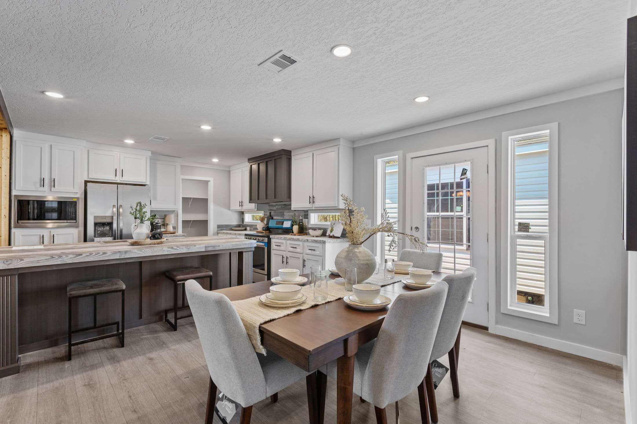 2026 maverick (inventory)  home features