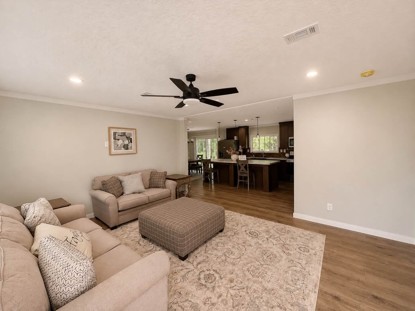 2026 legend (inventory)  home features