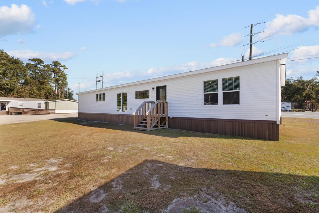 The delilah (inventory) exterior home features