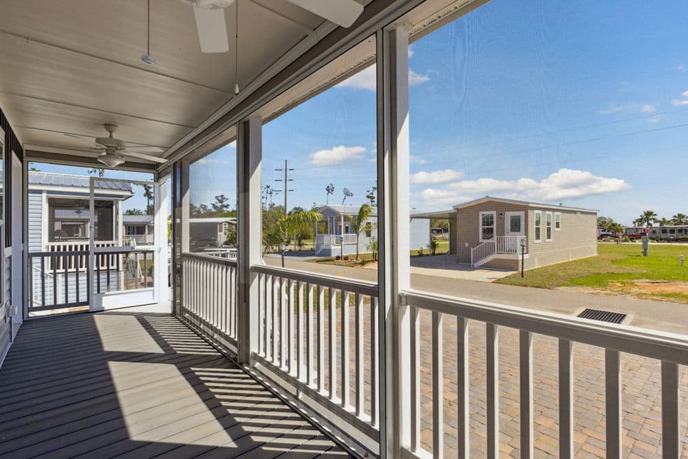 Mabson exterior home features