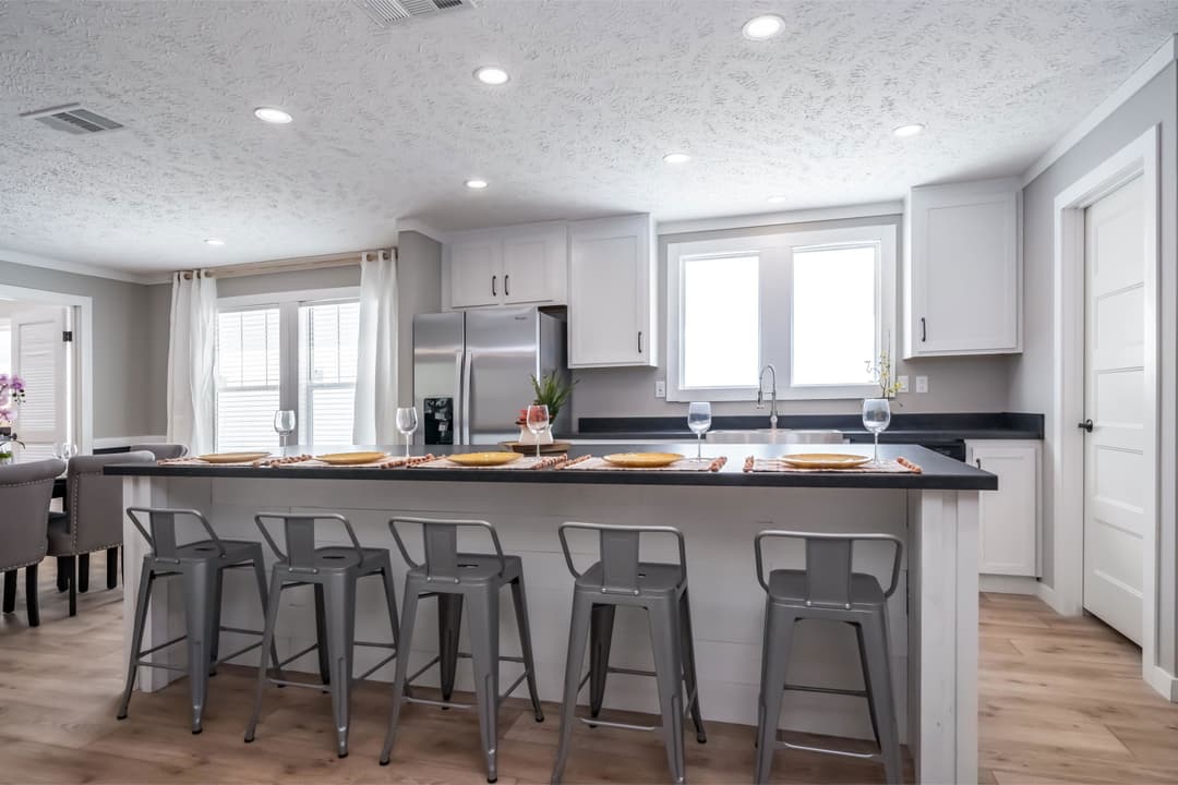 The blackwater kitchen home features