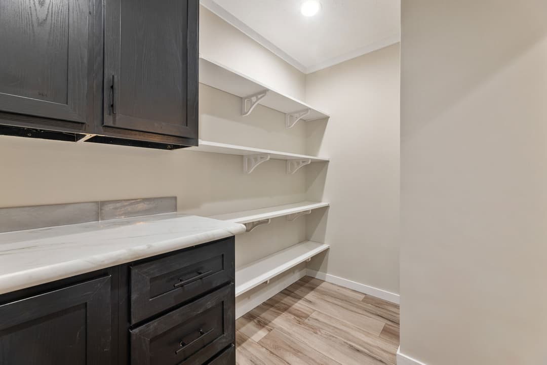 Atmos 28603n interior home features