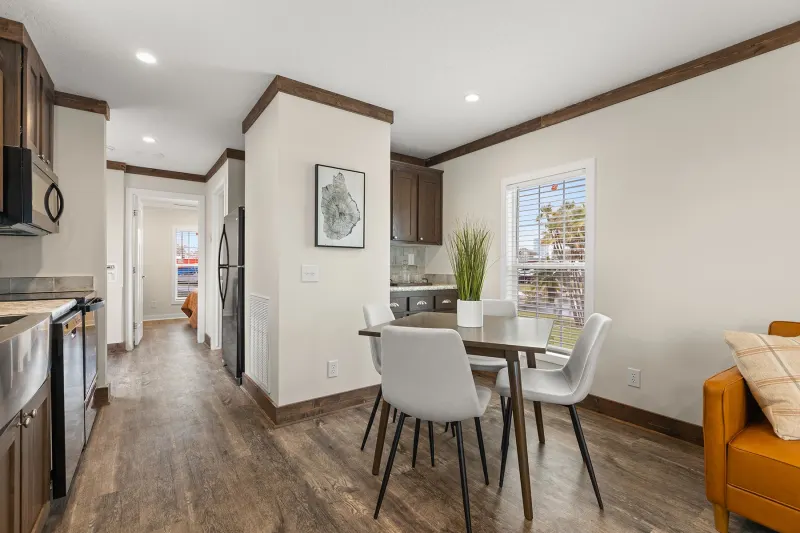 Legend 1437415 interior home features