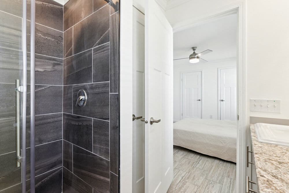 Mabson bathroom home features