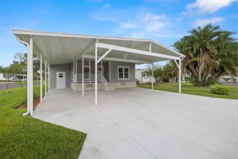 Champion community 2856443 elevation and exterior home features