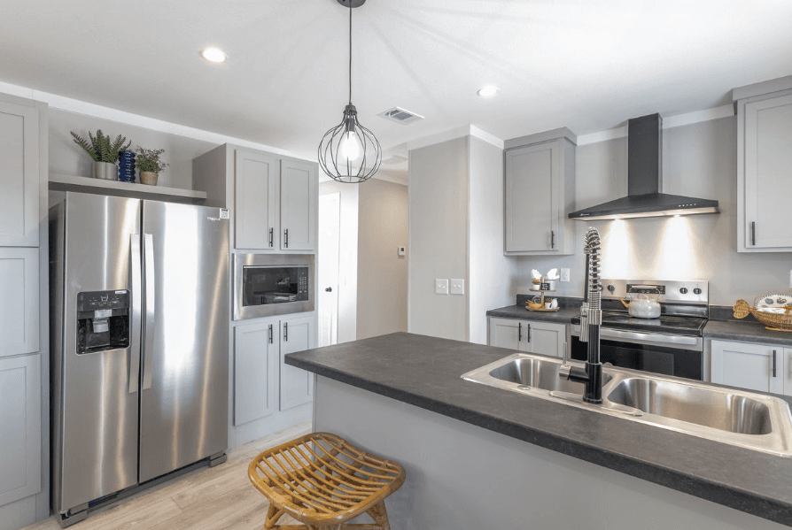 Lake manor 2846h22140 kitchen home features