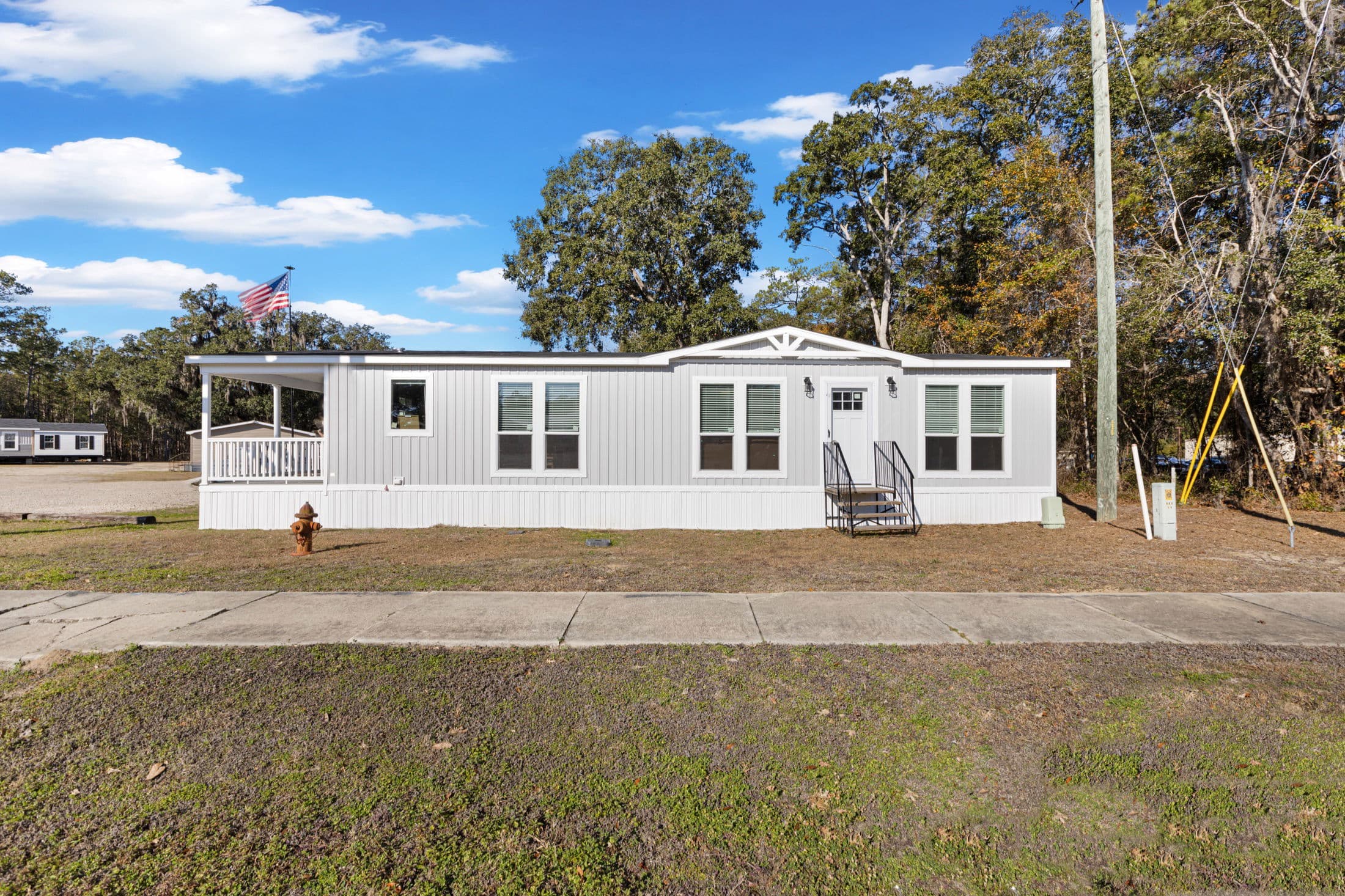 The merlin (inventory) hero and exterior home features