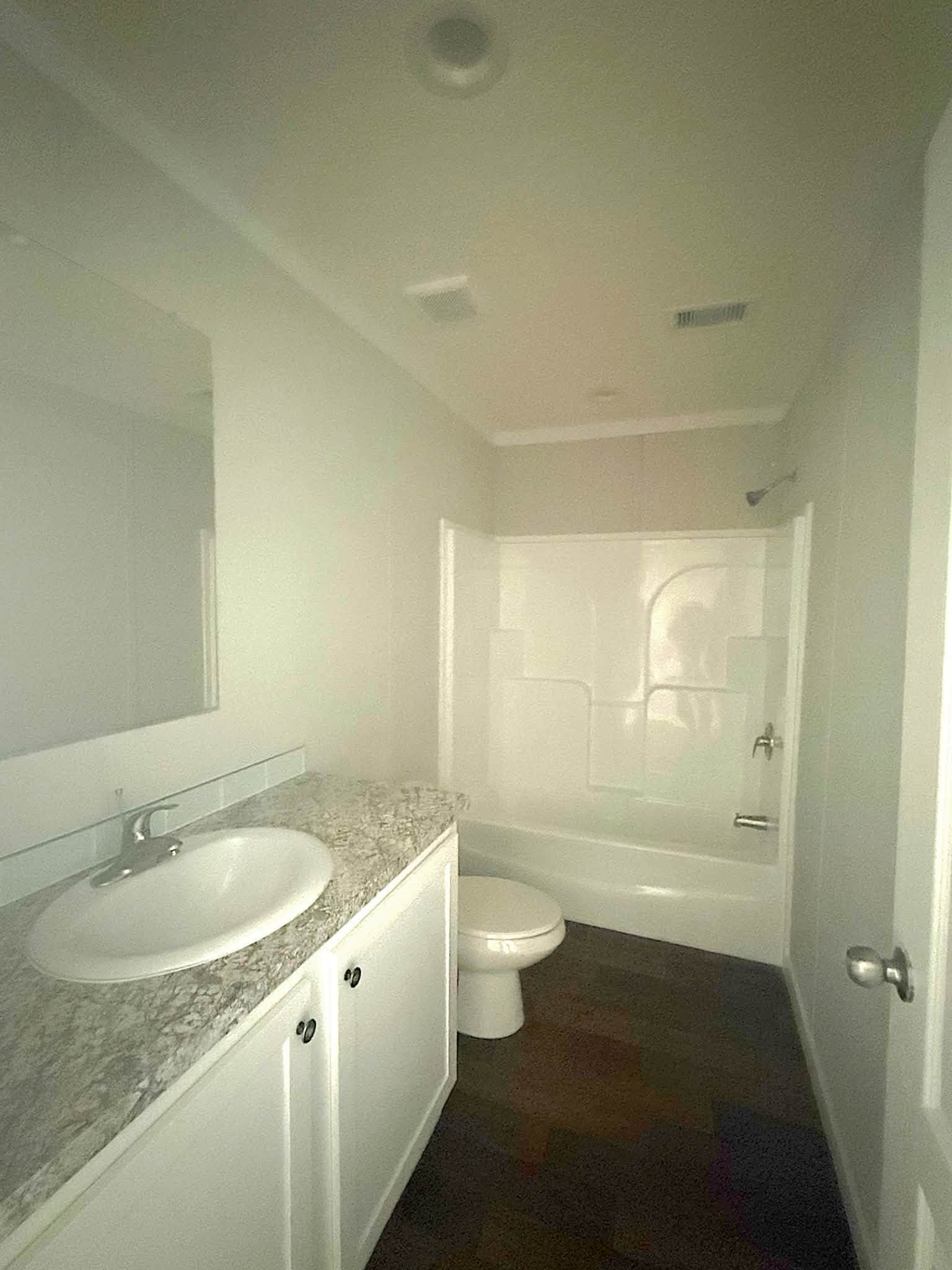 2027 charlie (on display)  home features