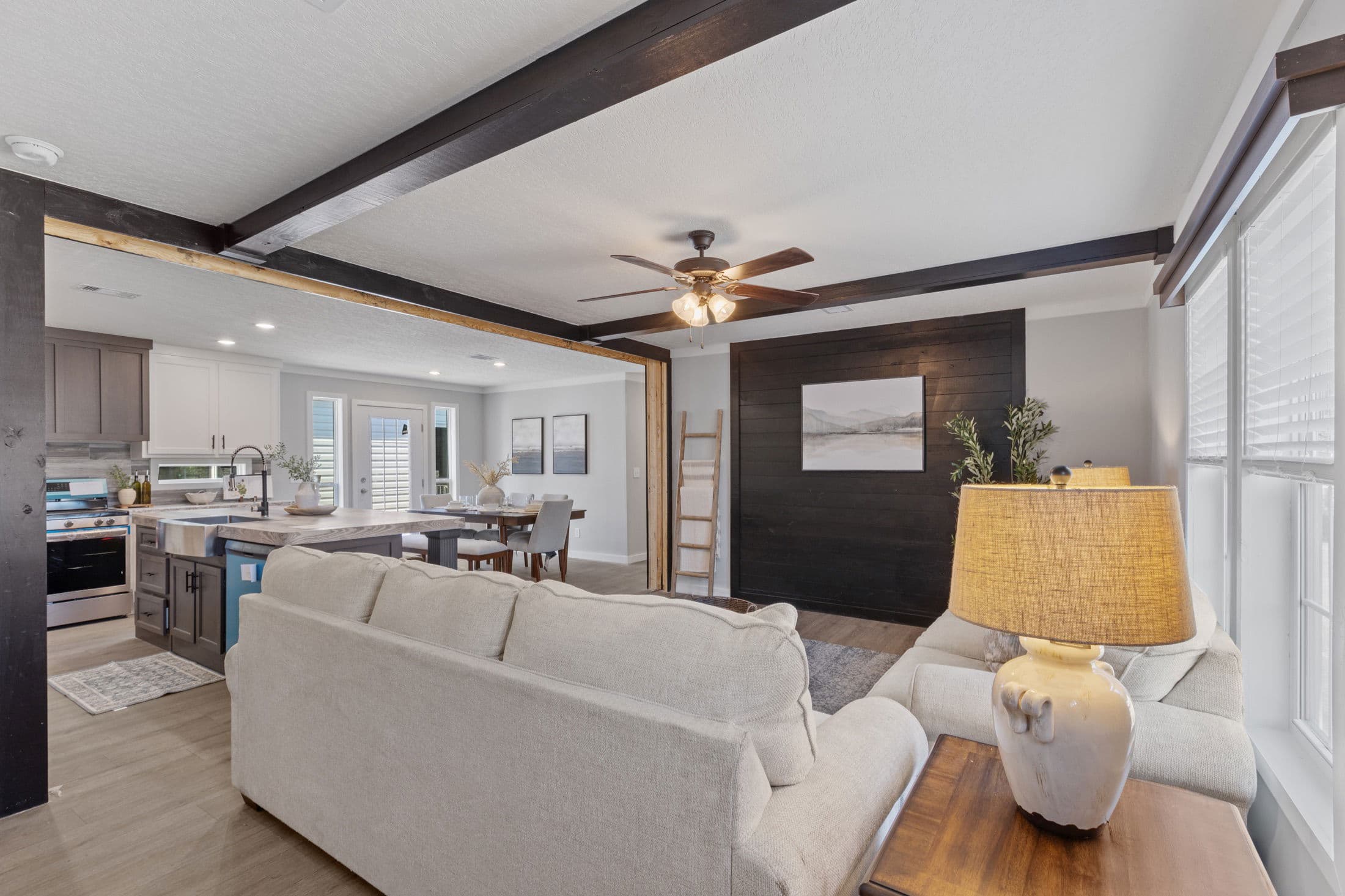 2026 maverick (inventory)  home features