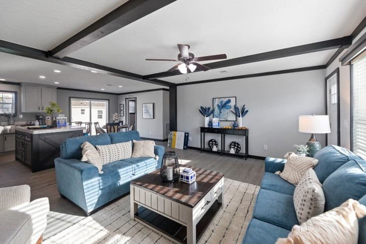 Sparrow 32725a interior home features