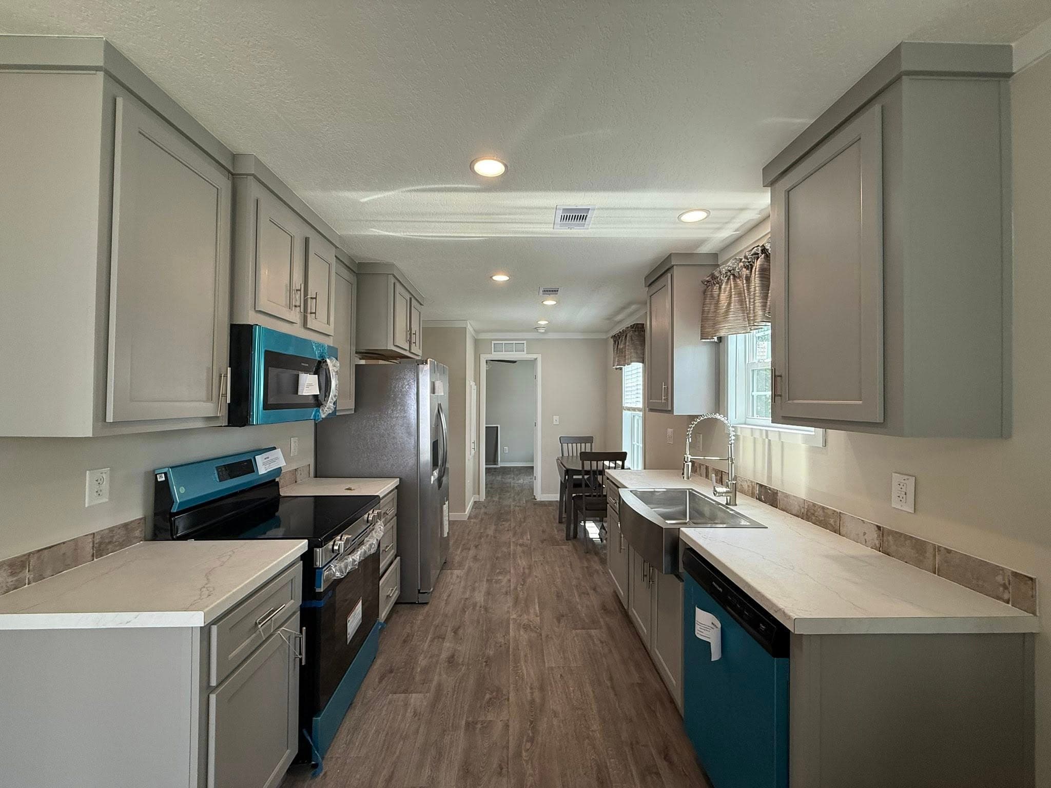 Destiny porch model (inventory) kitchen home features