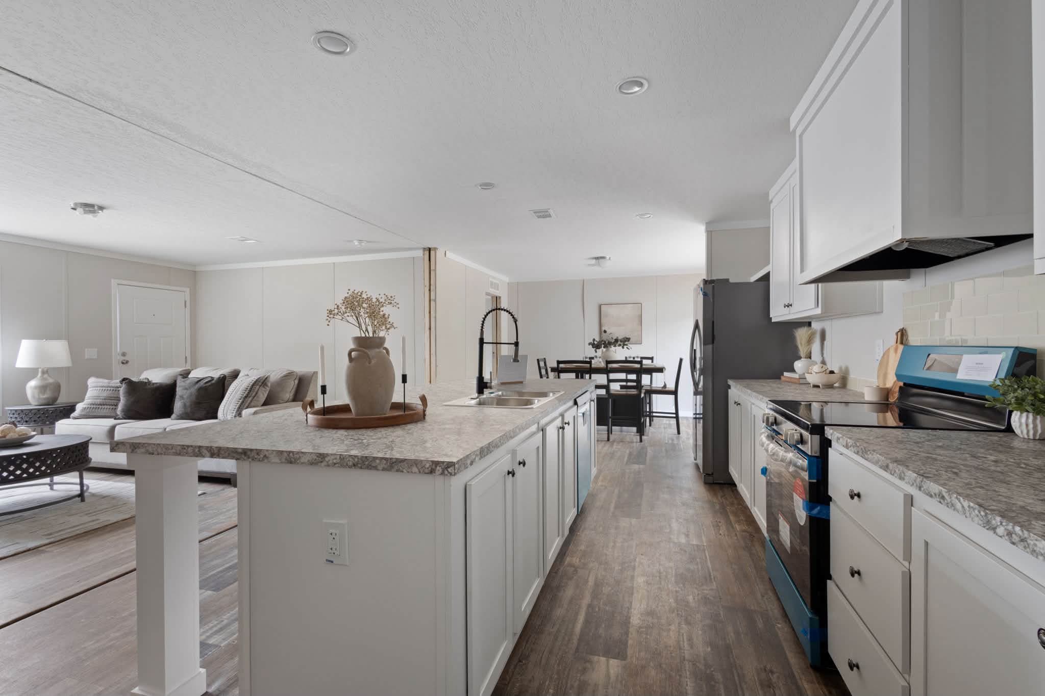 2026 iron ranch 28563a  home features