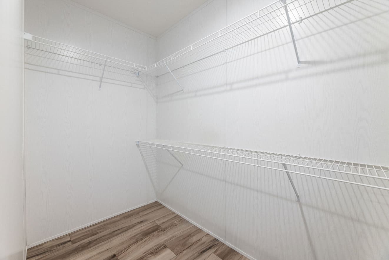 Atmos 28603n interior home features