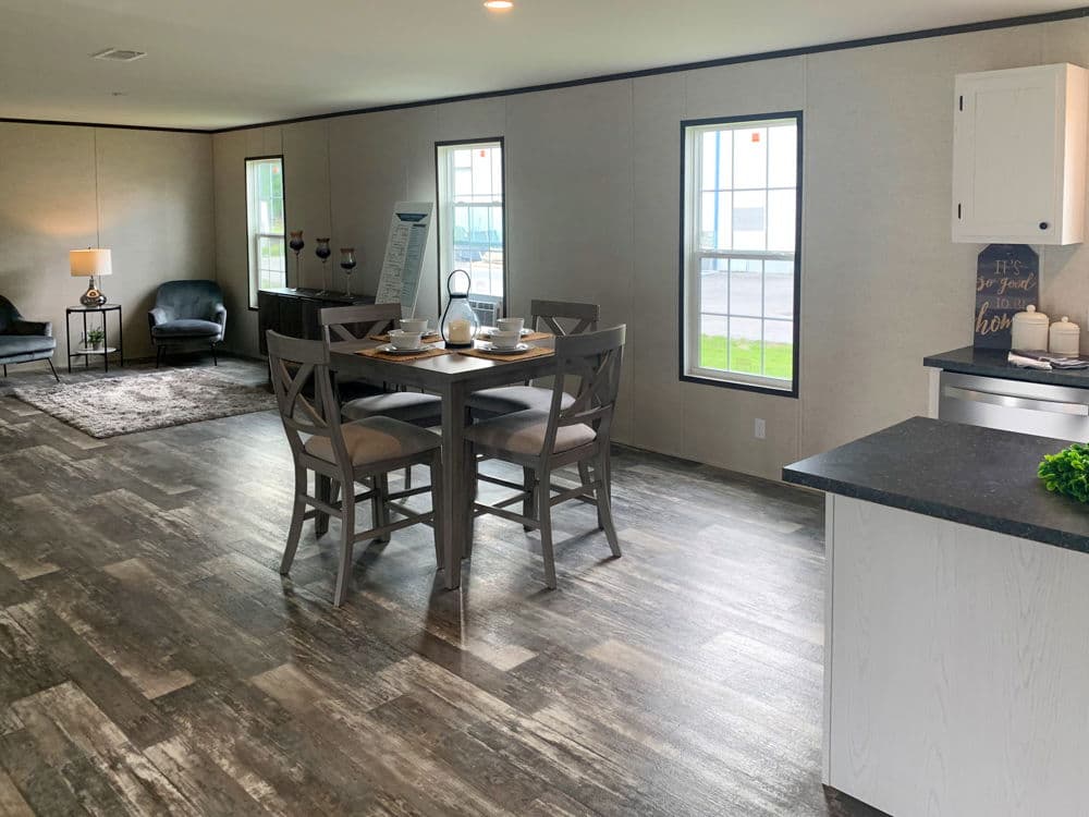 Woolwine interior home features