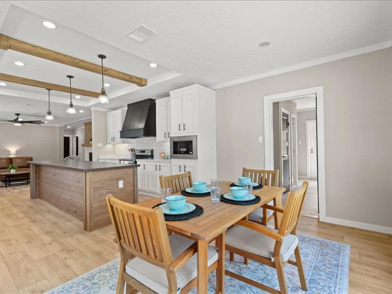 The shades creek (inventory) interior home features