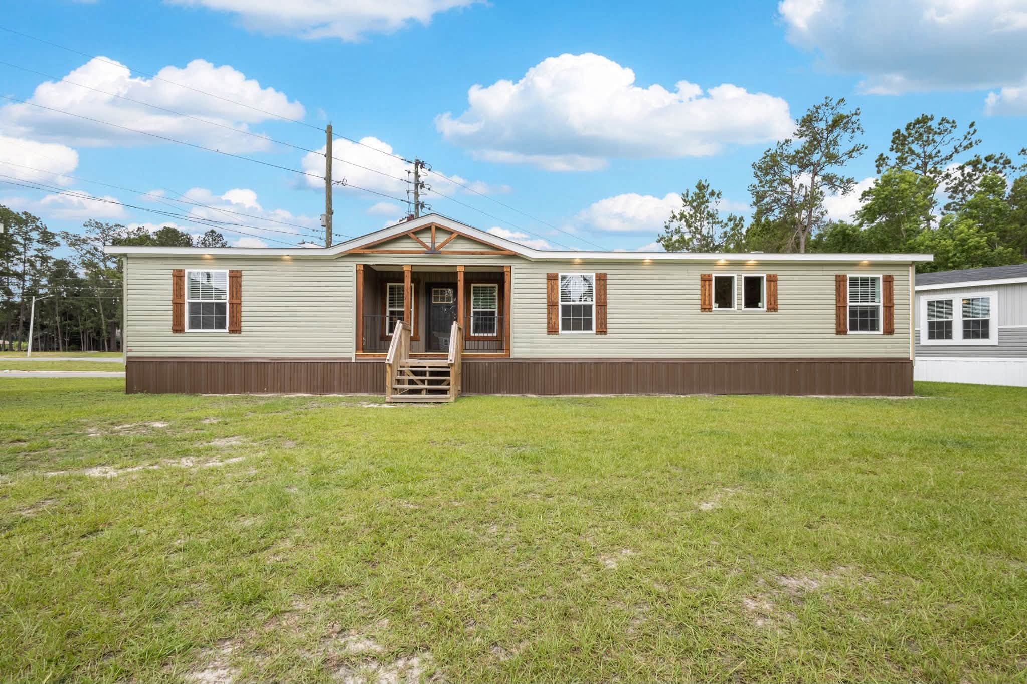 The reece (inventory) hero and elevation home features
