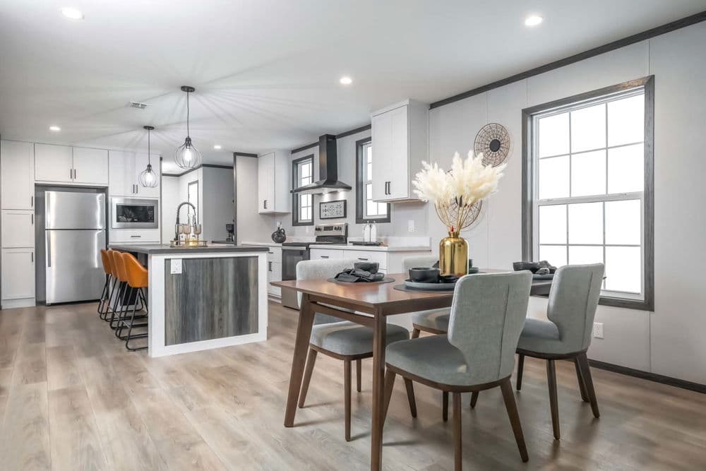 Amory interior home features